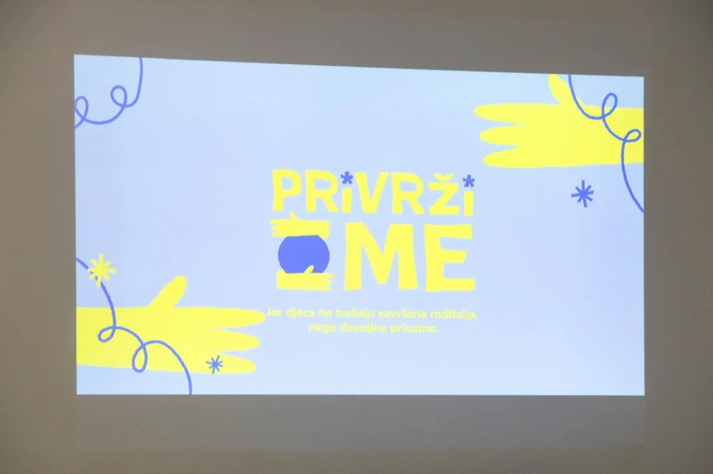 ajme_privrzi_me