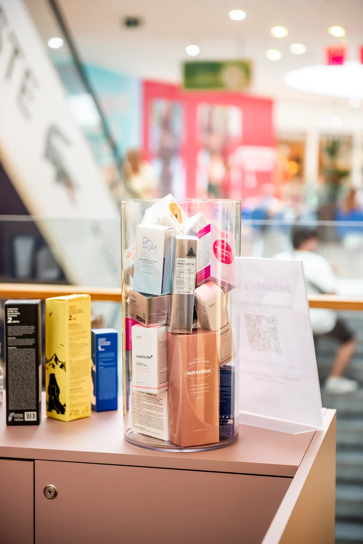 Mikrokosmos-pop-up-Split-10