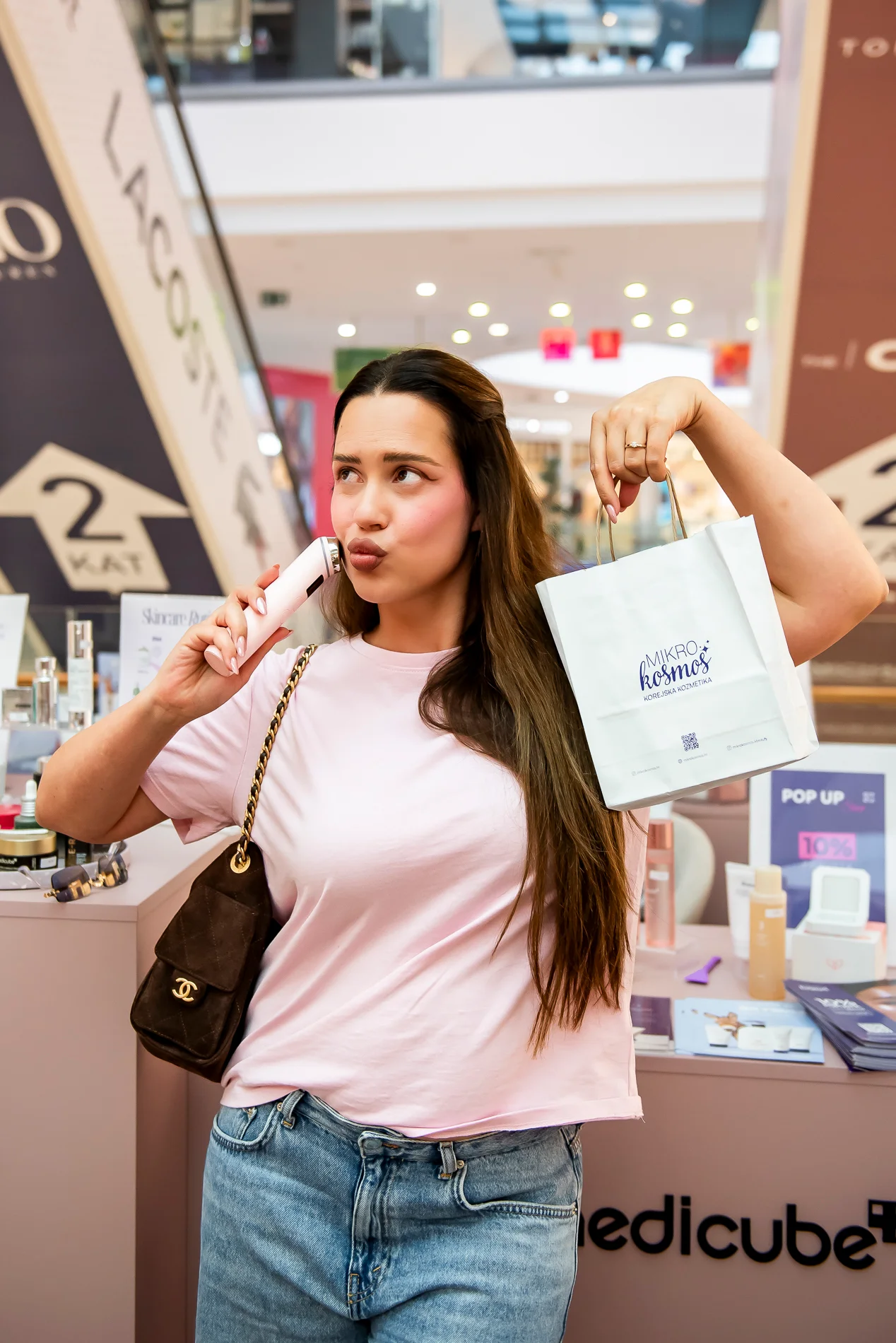 Mikrokosmos-pop-up-Split-29