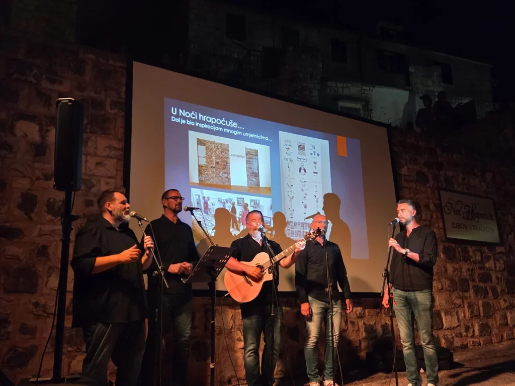 Klapa Munita i kulturni program Noć Hrapočuše Dol